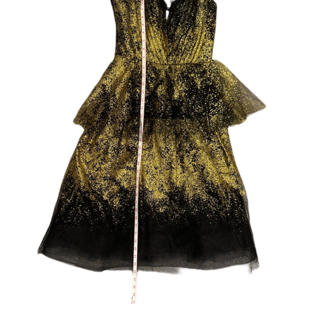 Marchesa Notte - Picture 9 of 10